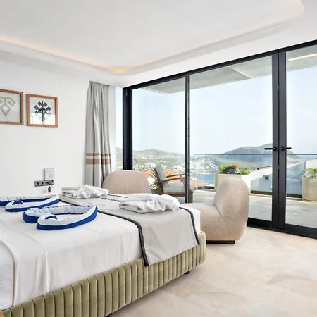 5 Bedroom - 7851