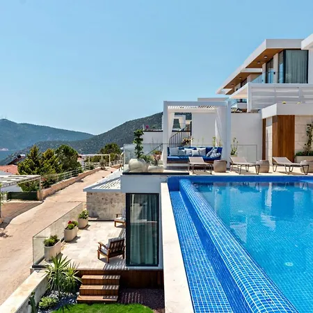 5 Bedroom - 7851